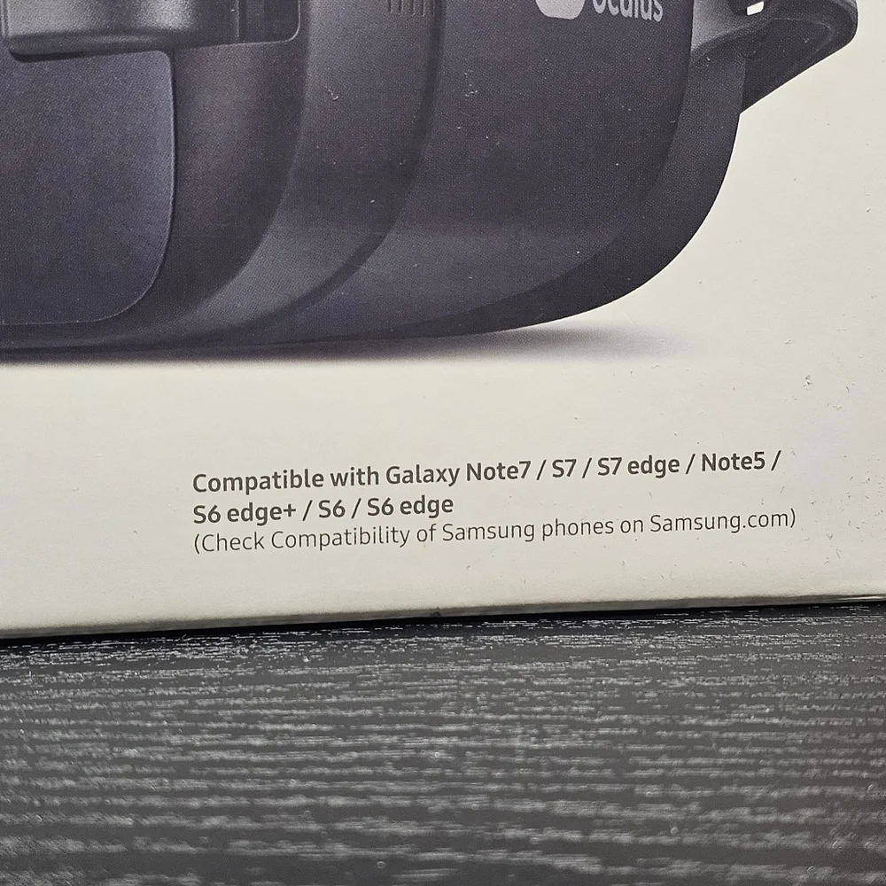 Samsung Gear VR - Brand New in Box